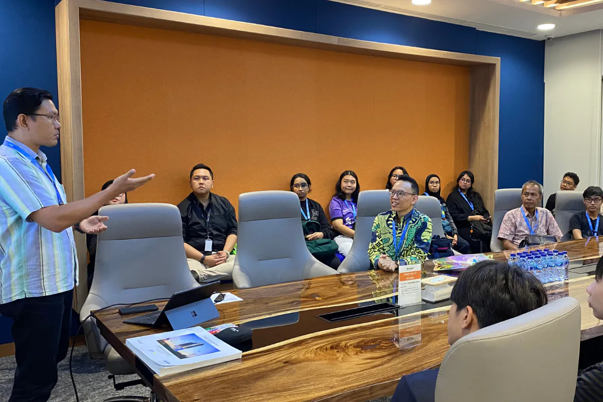 Fostering Data Center Education: EDGE DC Engages ITE Singapore Students with Site Visit to EDGE 2